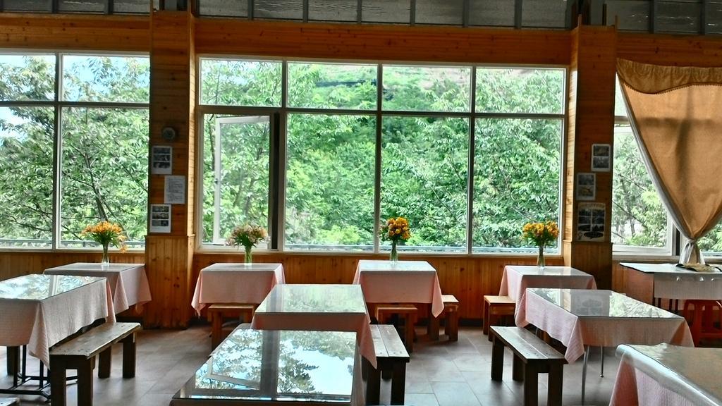 Qing Jing Xiao Taiyang Jingguan Homestay Nhân Ái Ngoại thất bức ảnh
